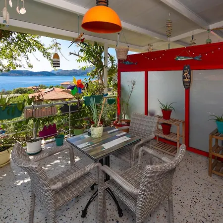 Derin Mavi Butik Sogut (Aegean)