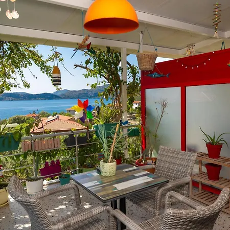 Derin Mavi Butik * Sogut (Aegean)