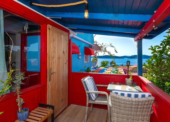 Derin Mavi Butik Gazde/Camere de închiriat *