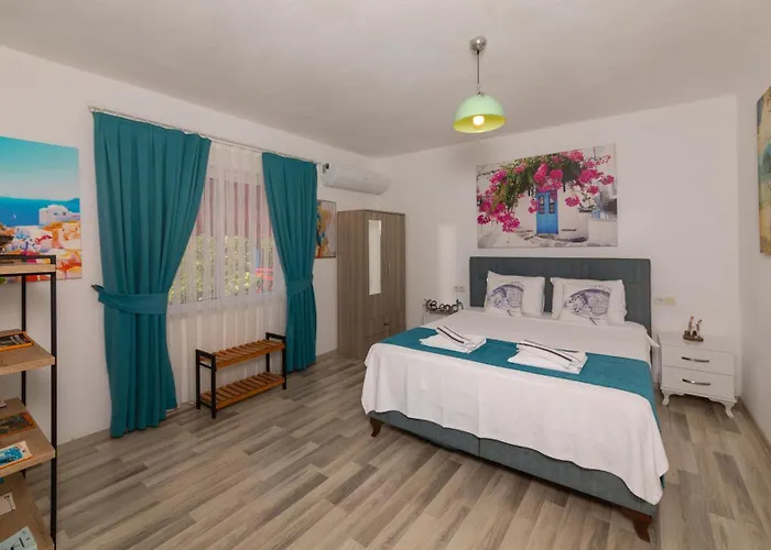 Gazde/Camere de închiriat Derin Mavi Butik *