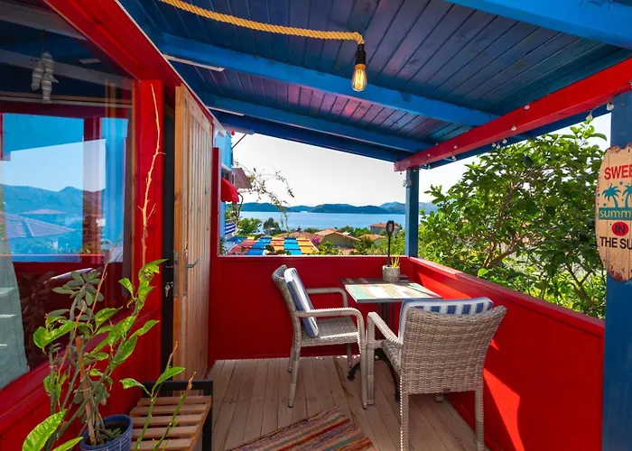 Derin Mavi Butik Gazde/Camere de închiriat *