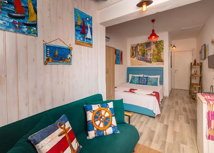 Derin Mavi Butik Gazde/Camere de închiriat