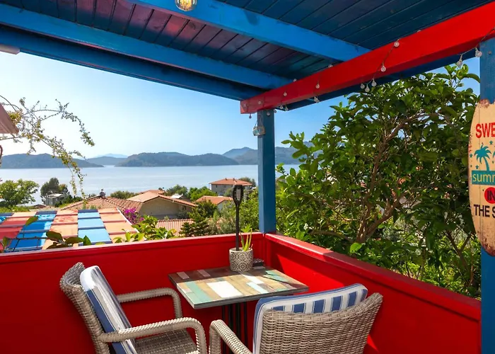 Derin Mavi Butik בית אירוח